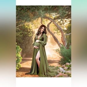 Dedysler Maternity Photoshoot Dress Long Sleeve Maxi Maternity Gown Side Splits